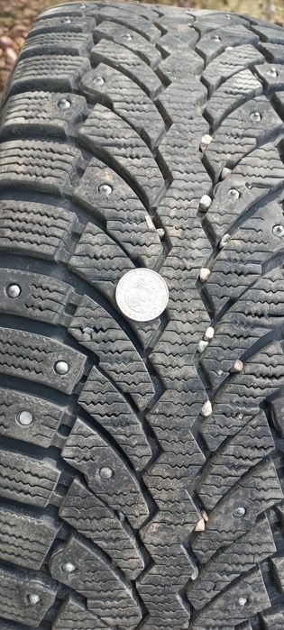 Продам зимние шины Пирелли с дисками