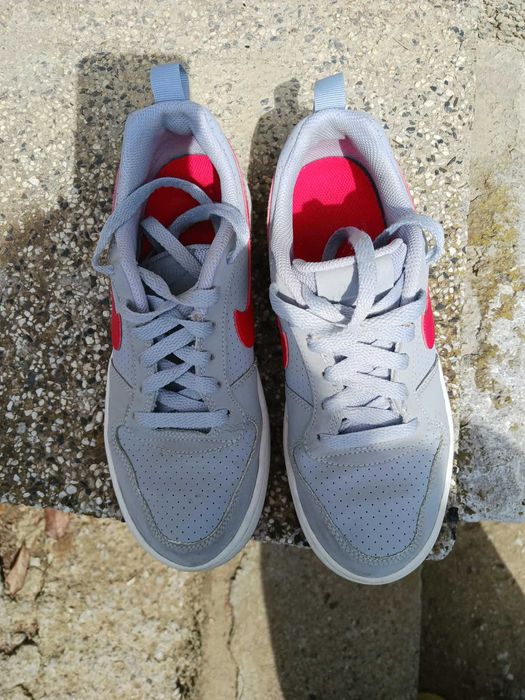 Маратонки  Adidas и Nike