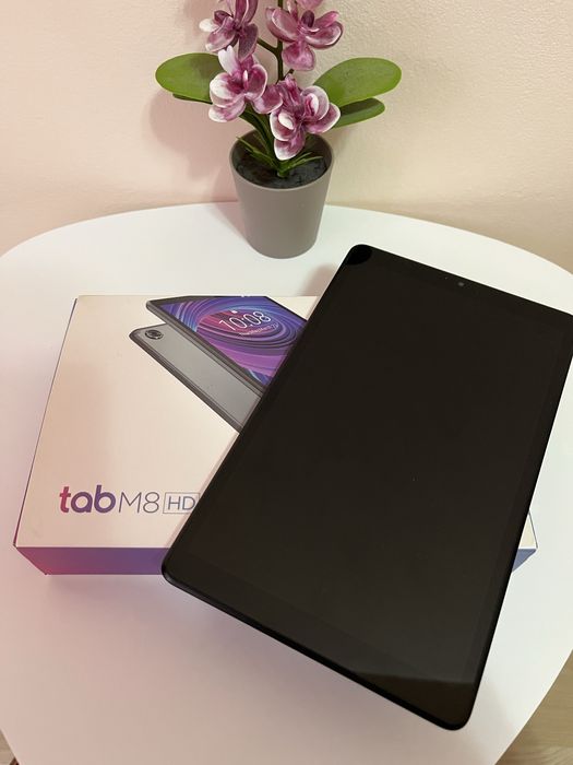 Lenovo Tab 8 / M8 8″ таблет — отличен, запазен