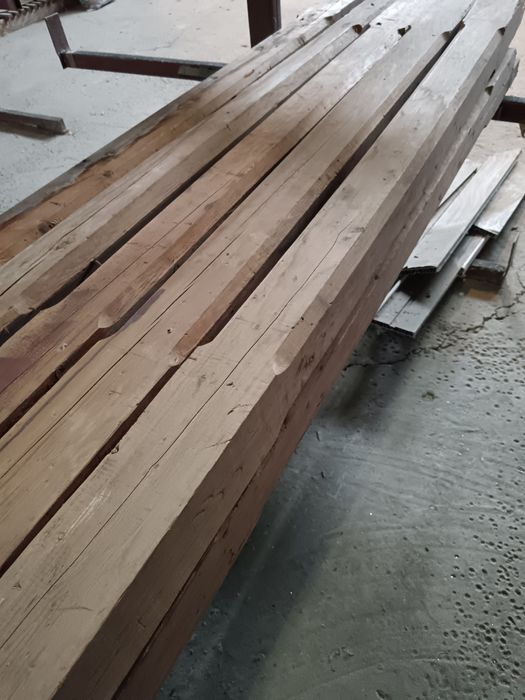 Продавам дървени греди 12/12 2.50 дължина 11бр 25лв.