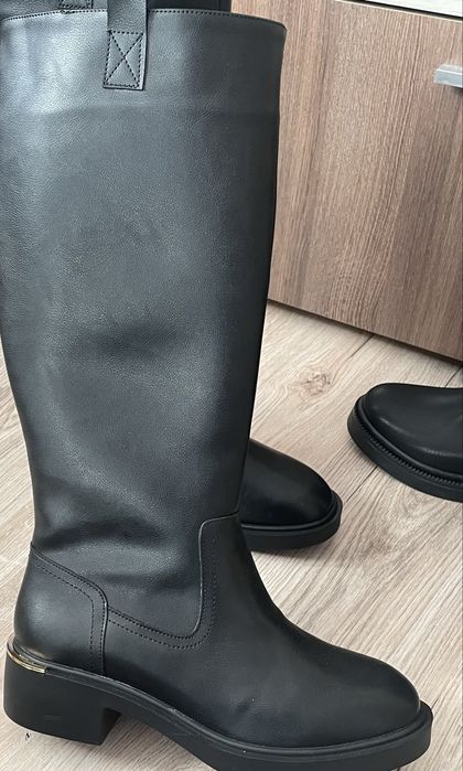 Дамски  ботуши-нови