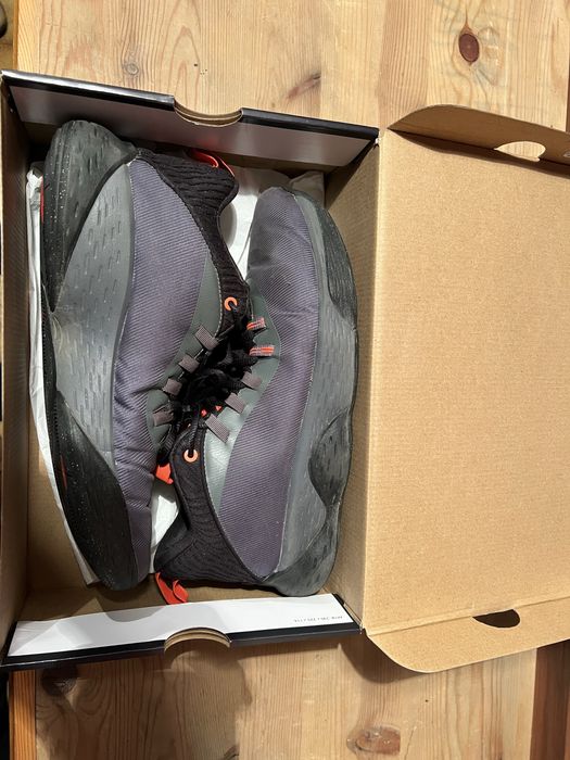 Обувки на Jordan