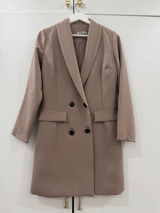 Продается женский пиджак