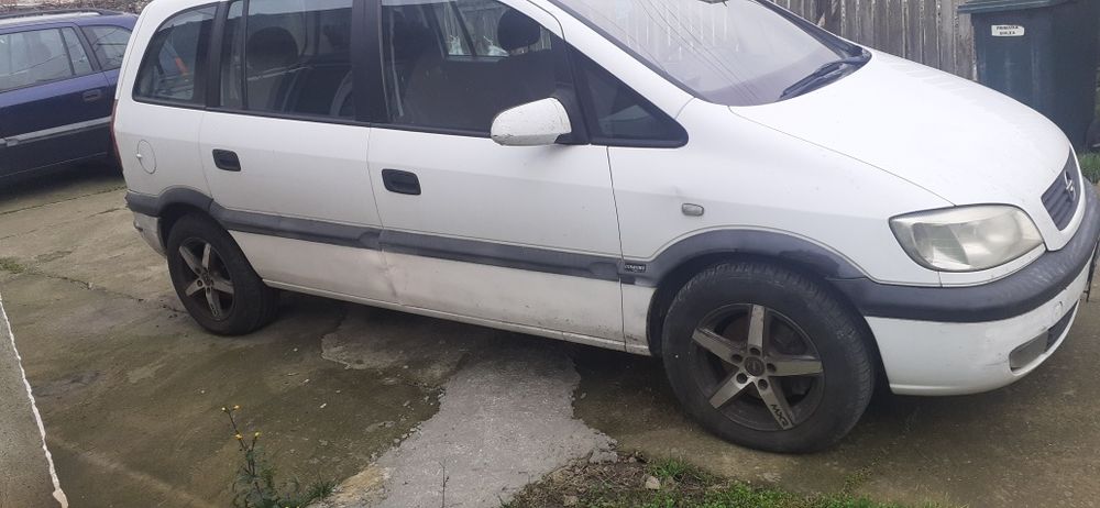 Opel zafira de vănzare