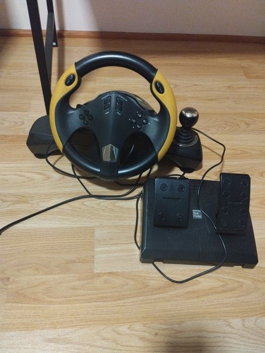 Volan gaming play station4