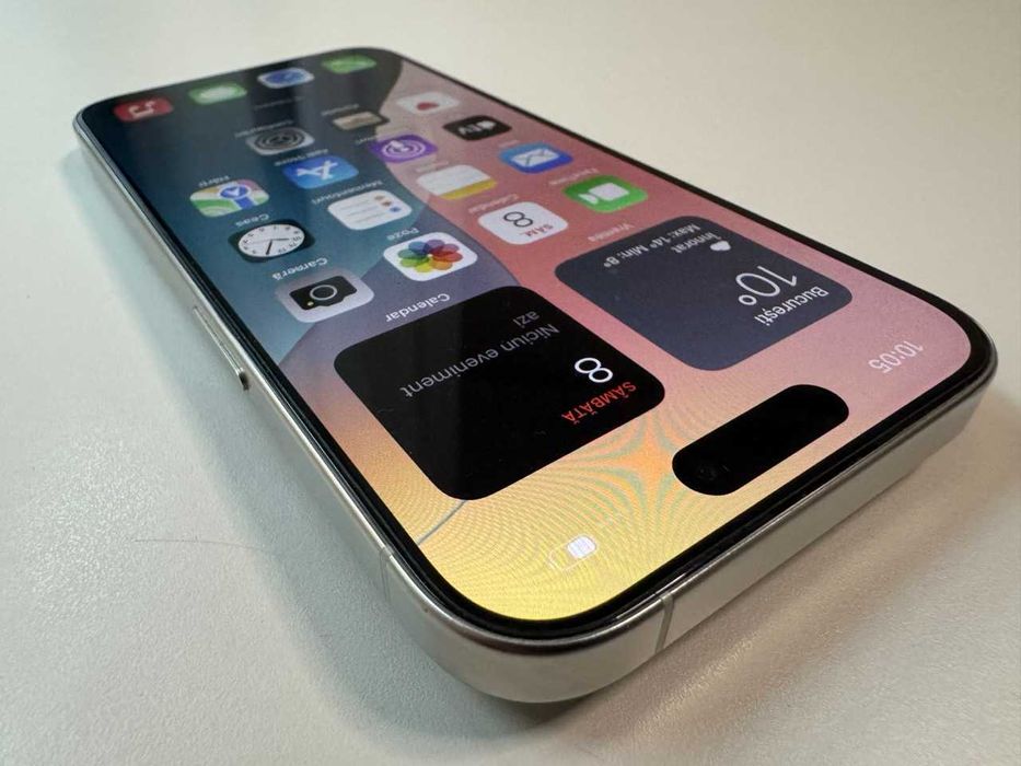  Apple / iPhone 15 Pro / 256 Gb / White / 90% Acumulator