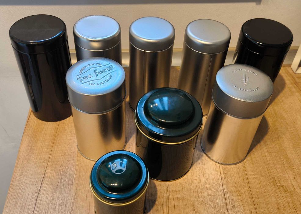 Set de cutii metalice cu capac