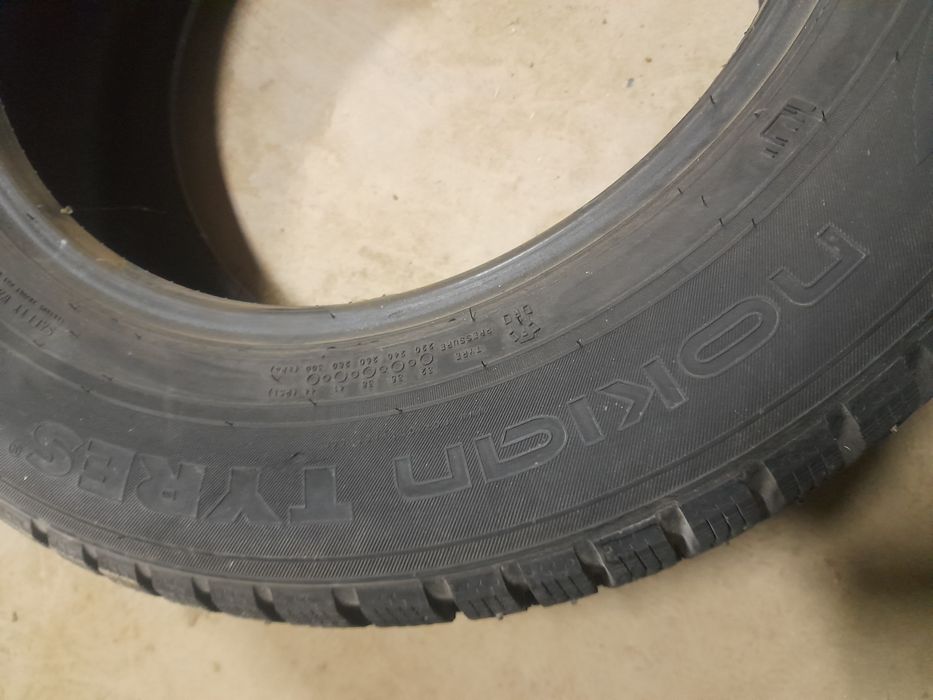 Продается зимний шиный 5