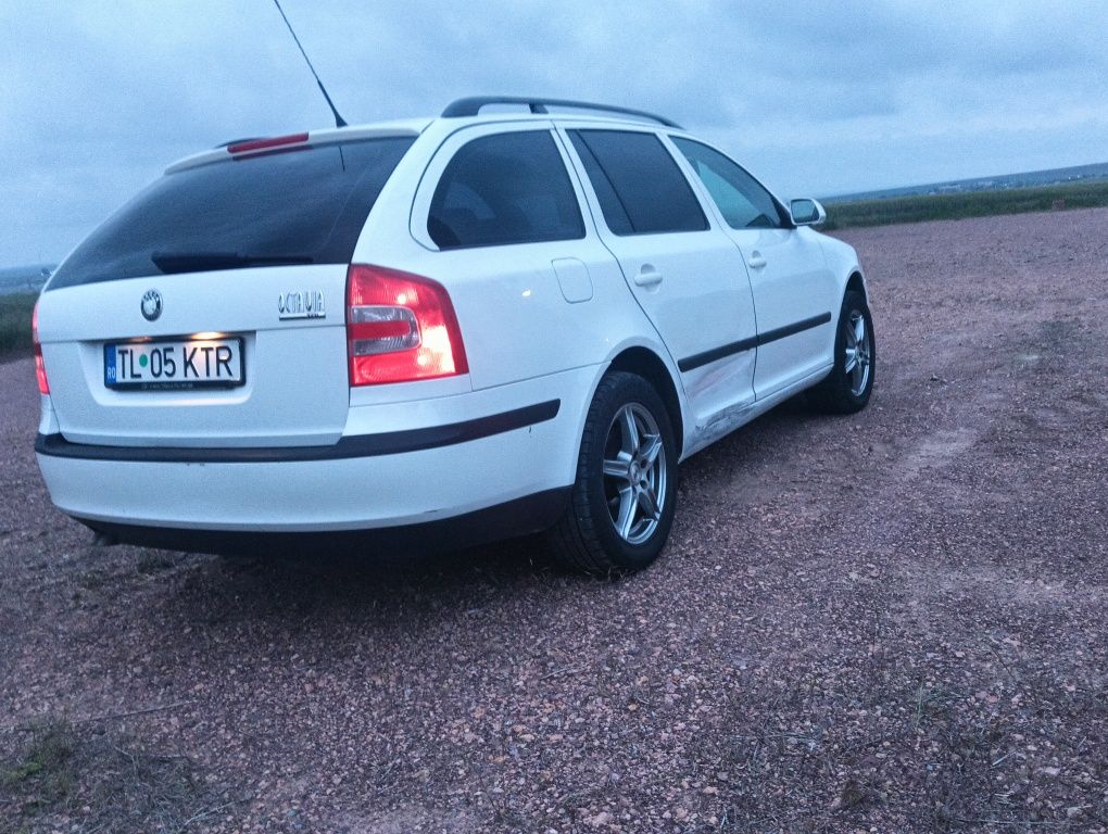 Vînd Skoda octavia