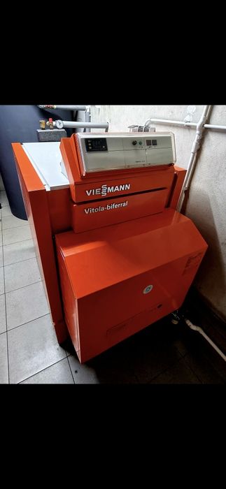 Vând centrala combustibil lichid / ulei ars / motorina / pacura / clu