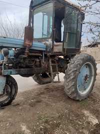 T 28 traktori Zõr