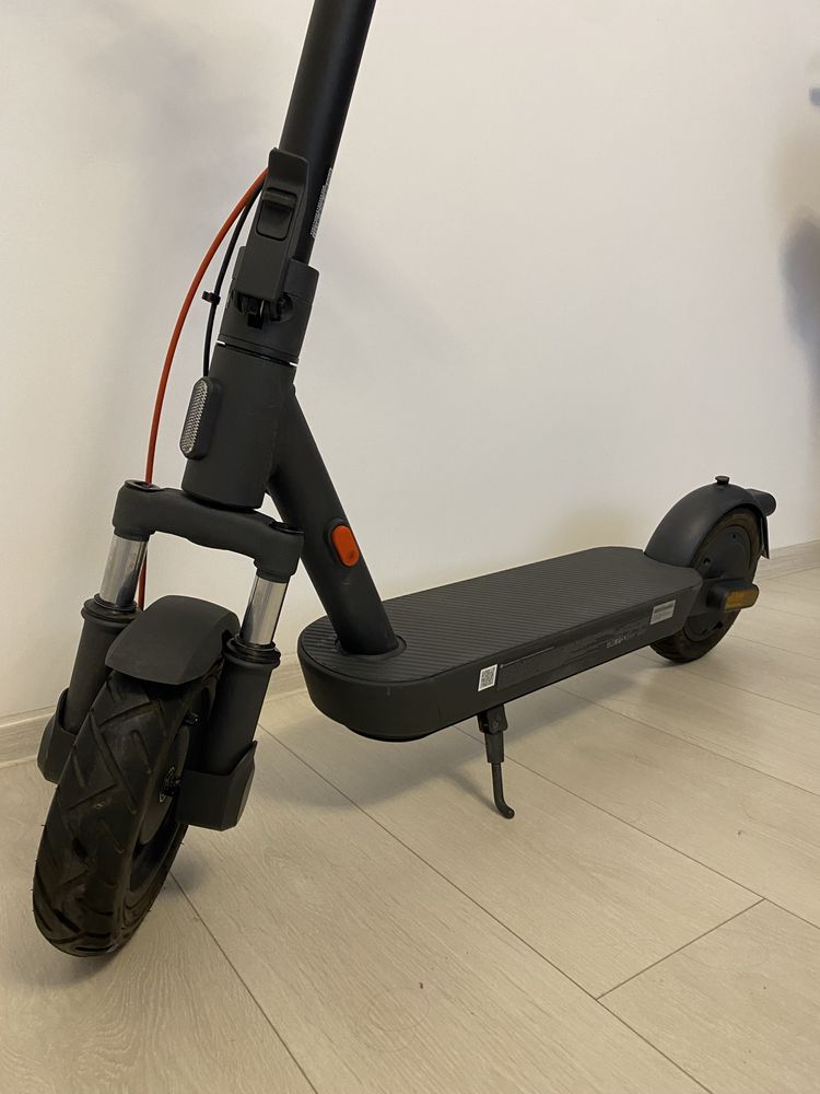 Trotineta xiaomi scooter 5 in stare perfecta