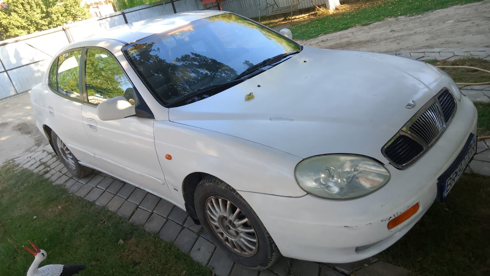 Vând Daewoo leganza