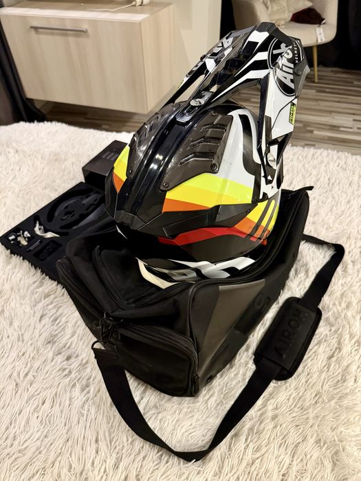 Airoh Aviator 3 зарчер М