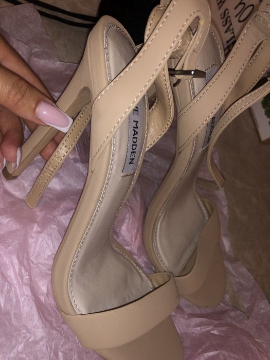 Босоножки шикарные