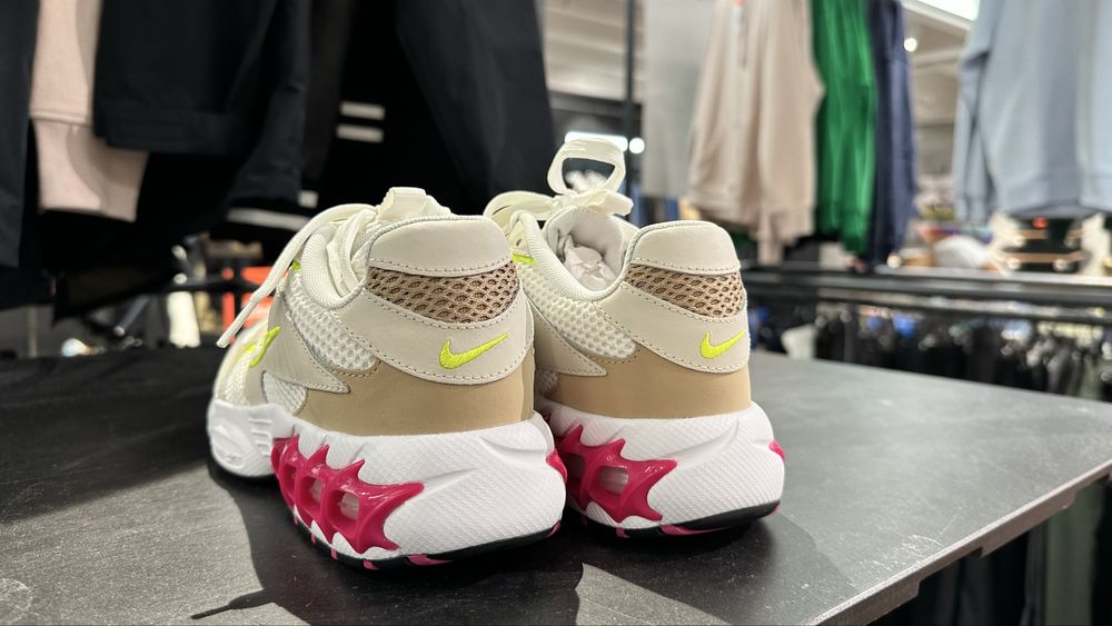 Nike Air Zoom Fire originali , noi la cutie ( marime 40 )