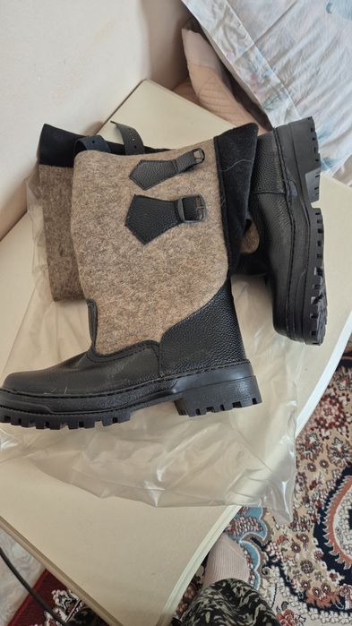 Продам рабочие сапоги