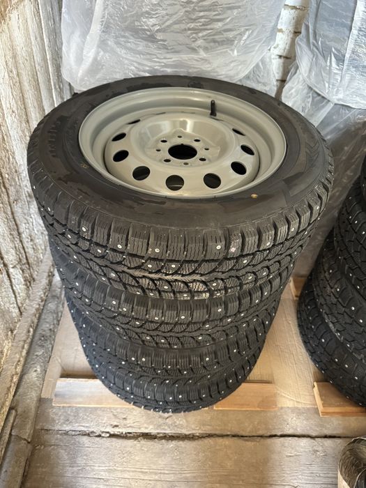 Колеса на ваз 175/65 R14 новые диски новая резина болотки и серебро