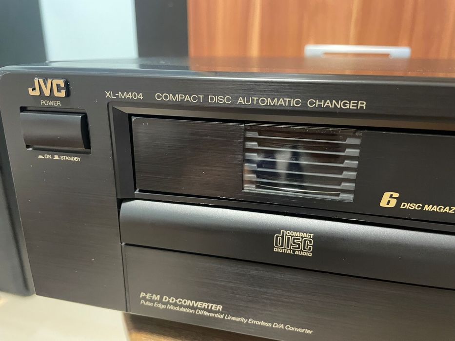 JVC XL-M404 Compact Disc Player