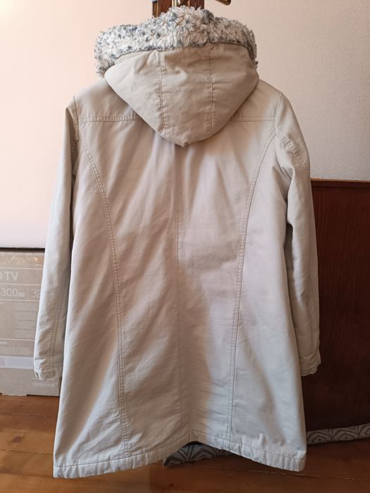 Продавам дамски якета L/XL