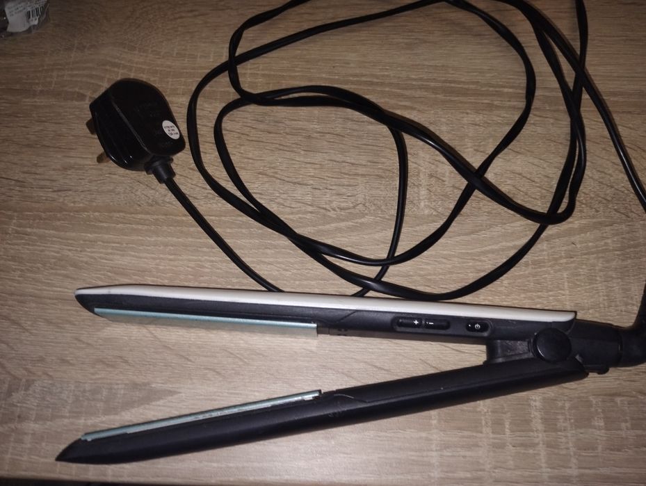 Преса за изправяне на коса