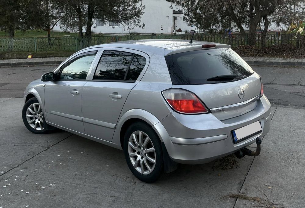 Opel Astra H 1.7 diesel 101 cp an 2005