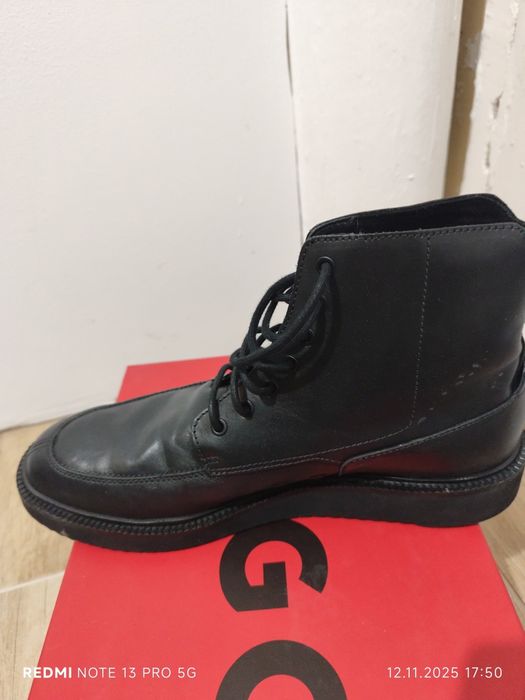 HUGO - оригинални мъжки боти