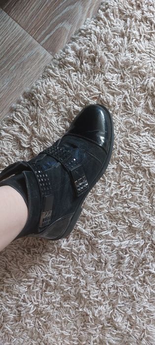 Продам обувь 38рр