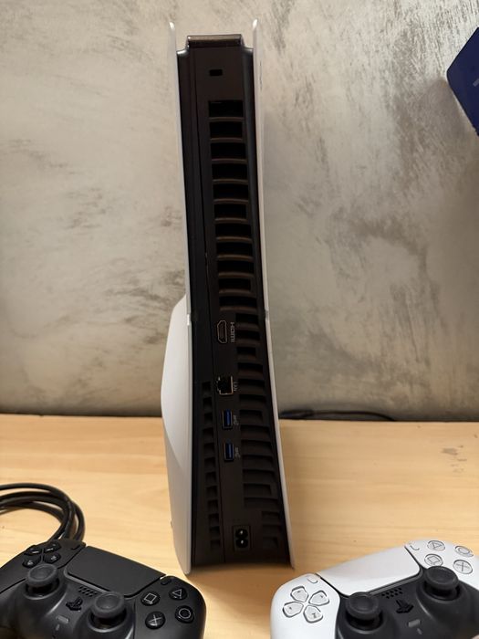 Playstation 5 Slim 1 TB 2 Manete + Garantie “NOU”