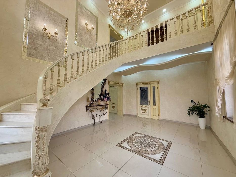 Продаётся Дом / Участок 

Улица: Тимура Малика 5 соток