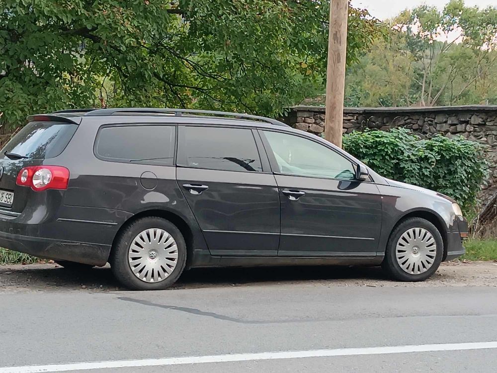 Vand masina volkswagen passat b6