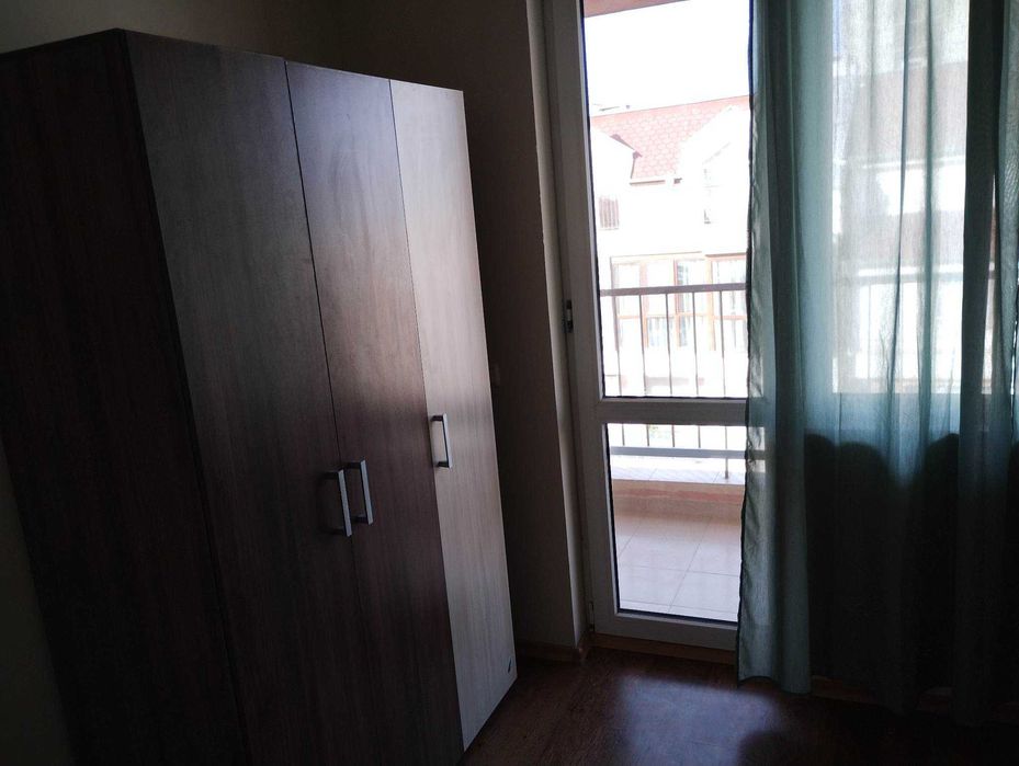 Дава се под наем Двустаен апартамент в Бургас, Меден рудник - зона А - 55 кв.м за 175 € - Снимка #1