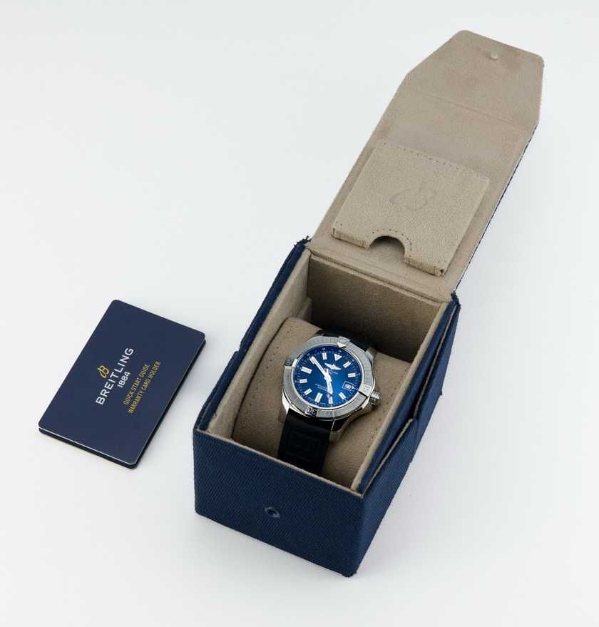 Breitling Avenger 43mm A17318101B1X1
