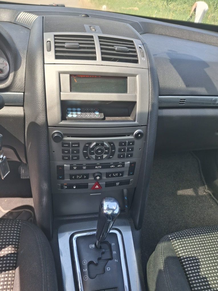 Vând peugeot 407 sau schimb cu dubă