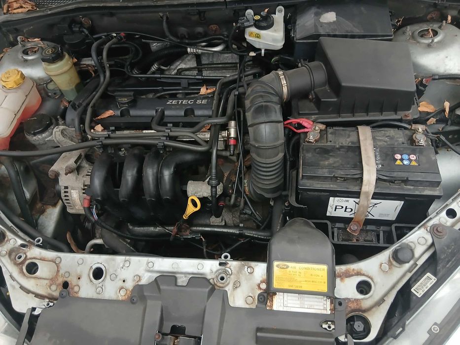 Ford Focus 2 Benzină 1.6