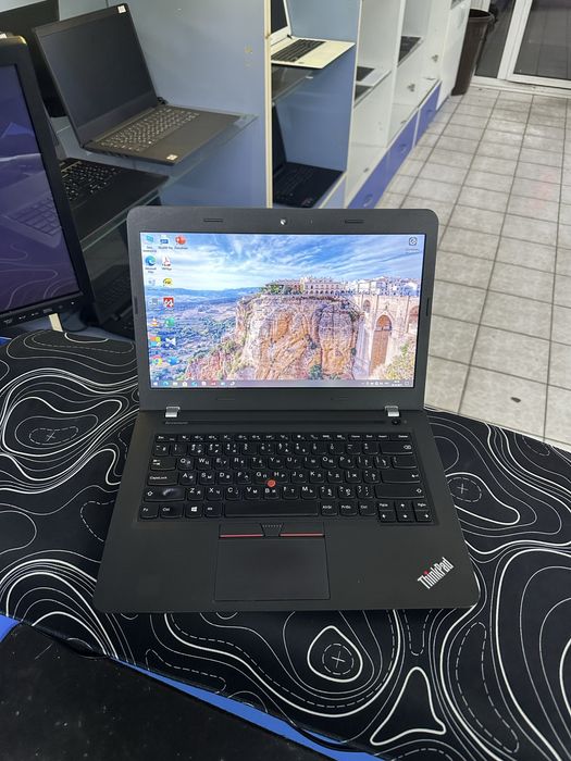 ThinkPad Core i3-6100 ОЗУ-8ГБ ССД-256ГБ емкотсь 85% в отличном состоян