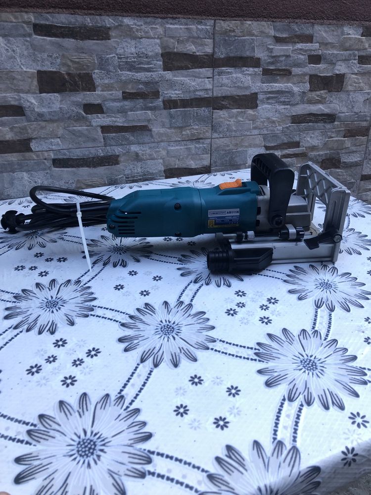 Бисквит машина AB111N, 900 W,