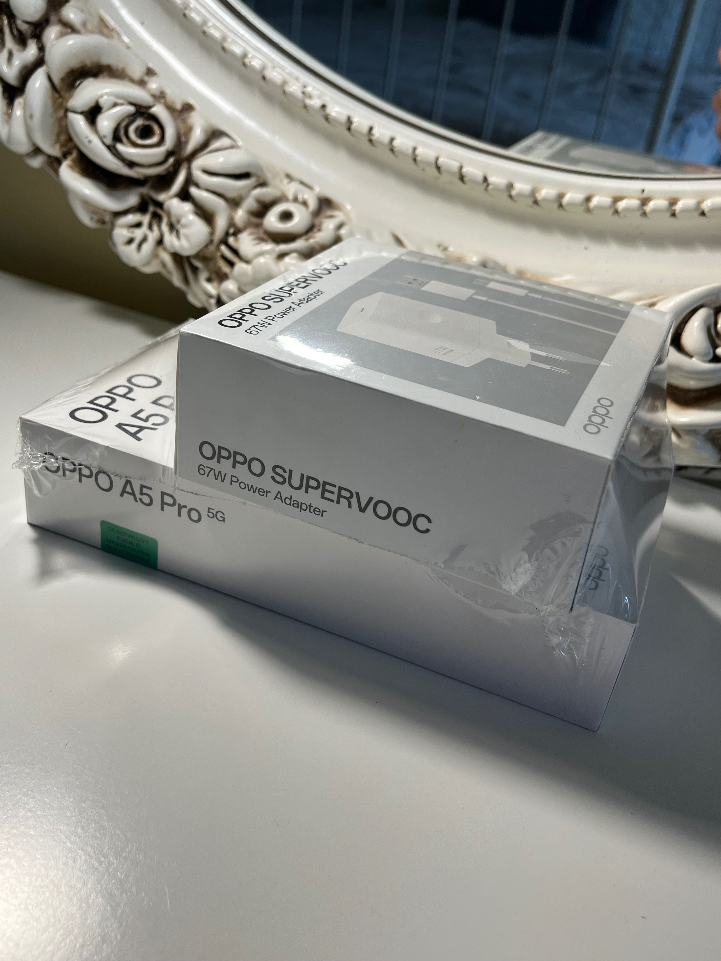 Чисто нов телефон Oppo A5 Pro 5G + оригинално бързо зарядно