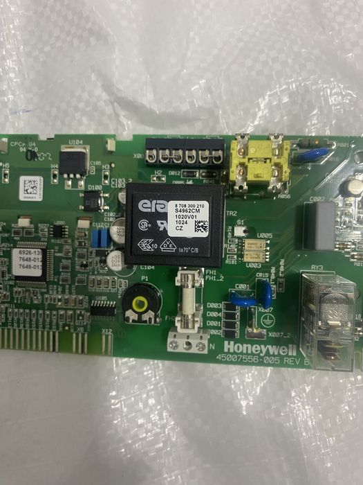 Placa electronica centrala termica bosch junkers