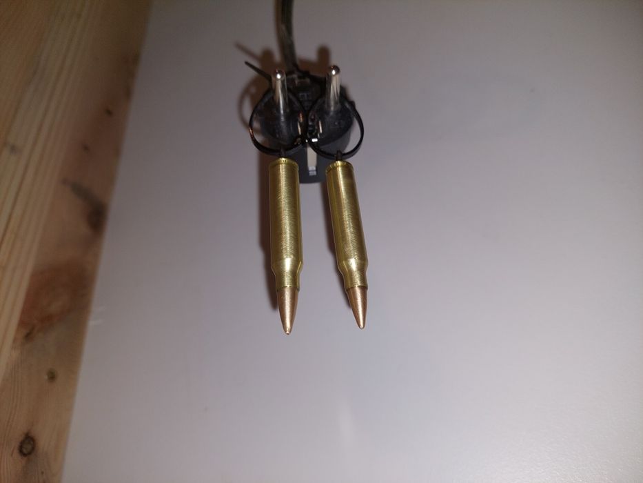 Obiect handmade Lant bratara- Pandantiv glont alama