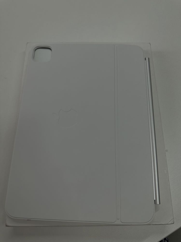 Продаю Magic Keyboard для iPad Pro 11"