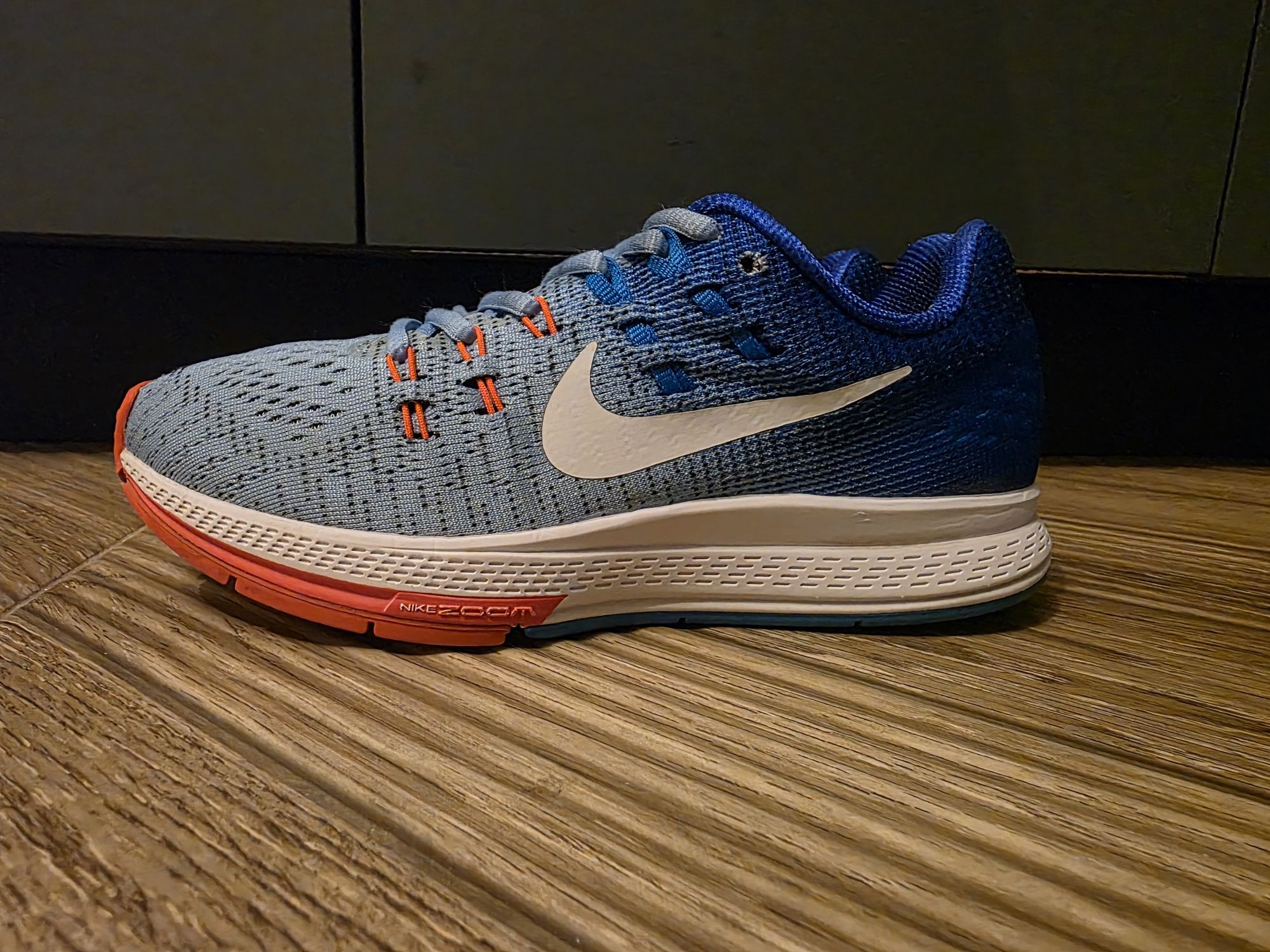 Дамски маратонки NIKE