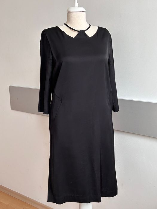 FAM авангардна нтереса черна рокля