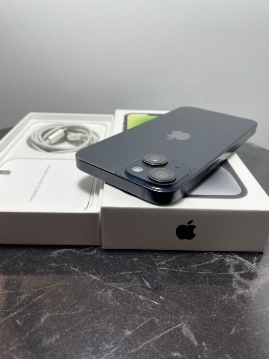 iPhone 14 midnight