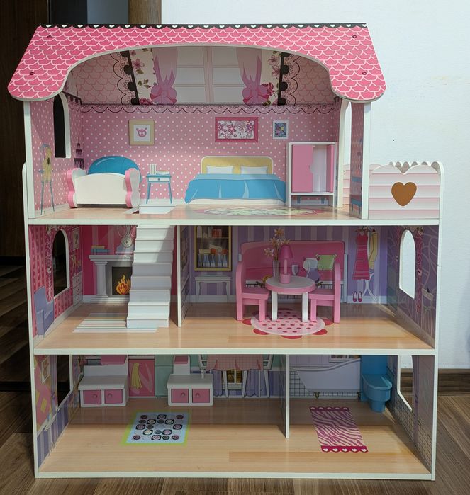 Casuta de papusi din lemn 3 etaje 5 camere 9 piese mobilier