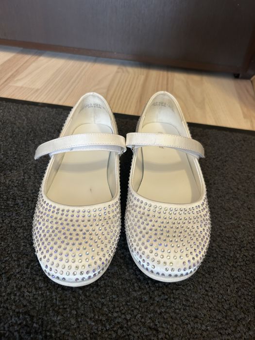 Vand pantofi fetita marimea 35