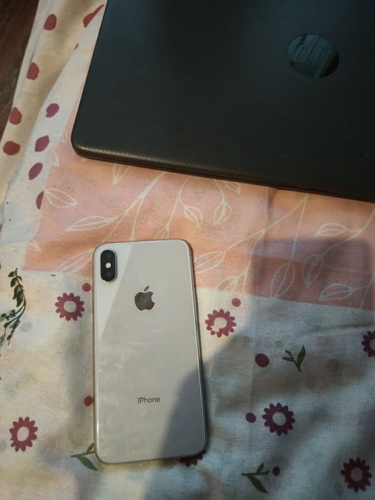 Vând iPhone x 64 gb