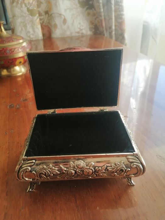 Vand cutie de bijuteri din argint