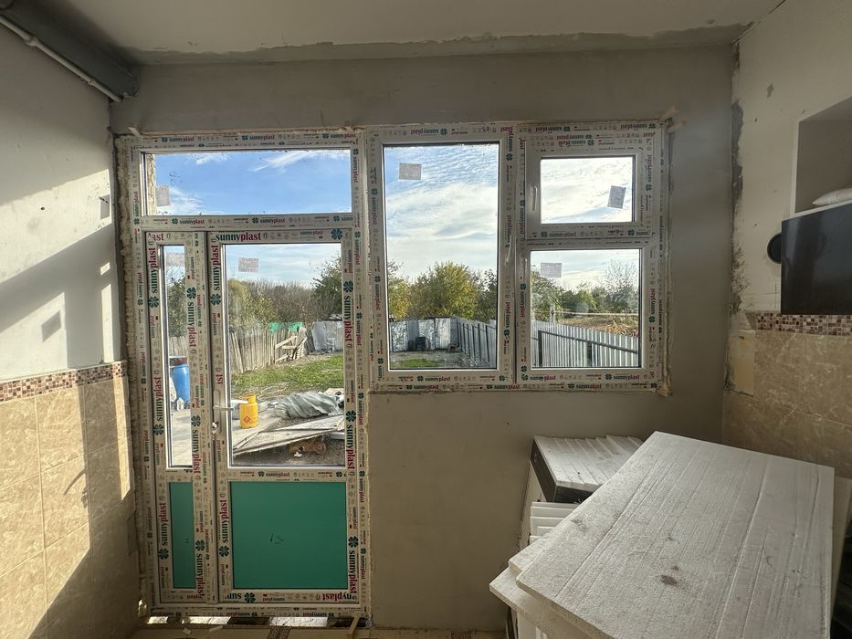 Comfetionarea tamariei pvc usi,geamuri si plase de indecte la comenda