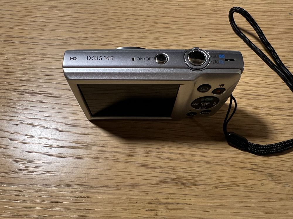Дигитален фотоапарат Canon IXUS 145, 16MP